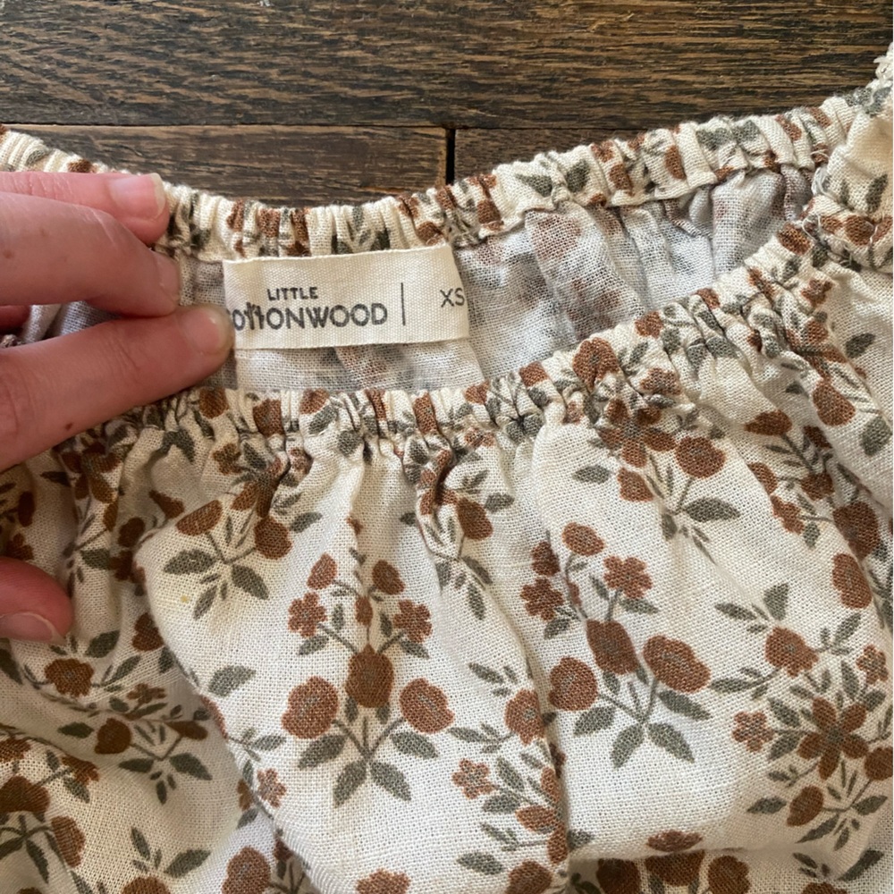 Cottage Core Neutral Floral Linen Dress - Picture 4 of 5